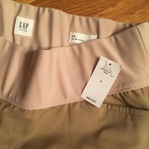 Brand New Gap Slim Crop Maternity Pants